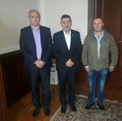19 April 2017 Prof. Dr Stojmirovic and the delegation of the Municipality of Crna Trava 